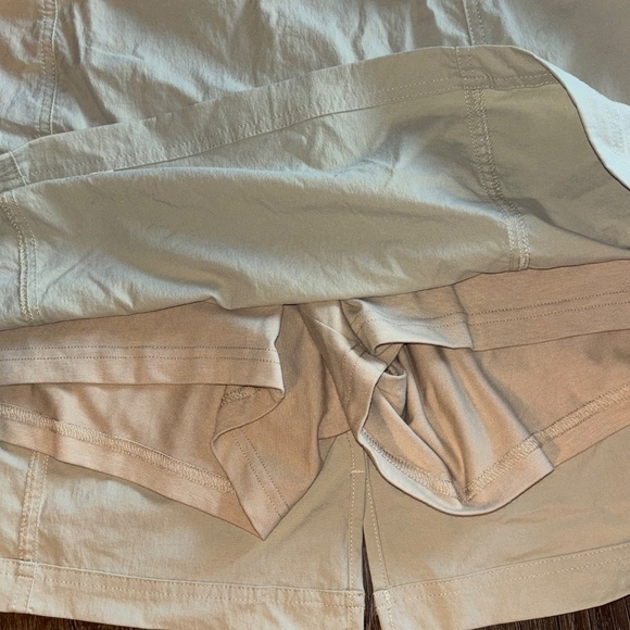 Royal Robbin’s size 16 khaki skort - Picture 3 of 10
